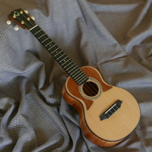 Gstring G String C1CB Spruce Dbl P.G. Koa