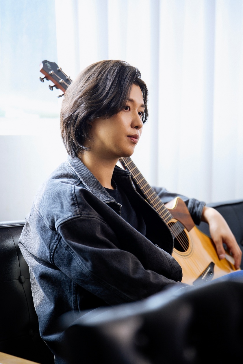 Eunho Yoo, Wonjoo Yang