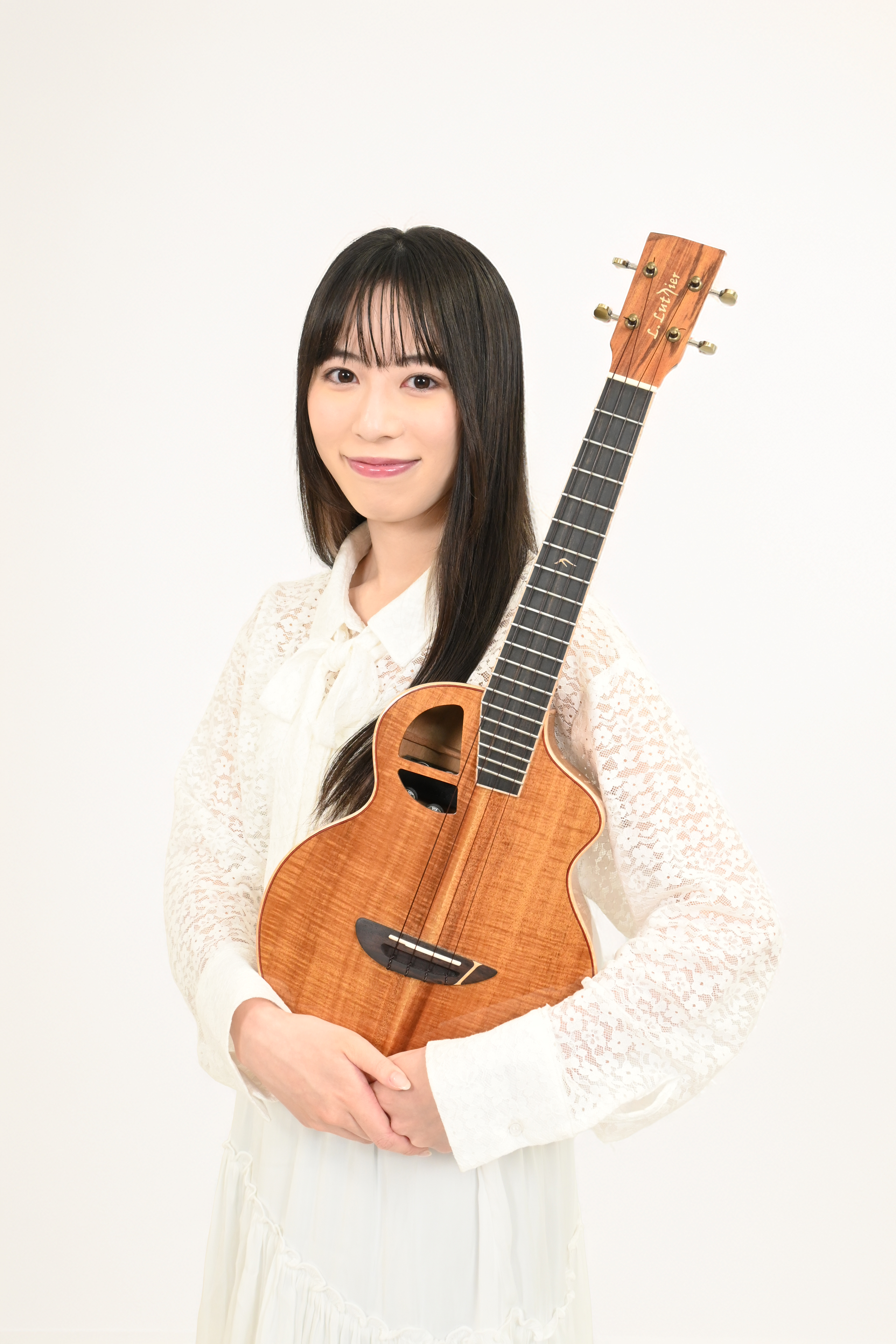 L.Luthier ウクレレ デモンストレーション