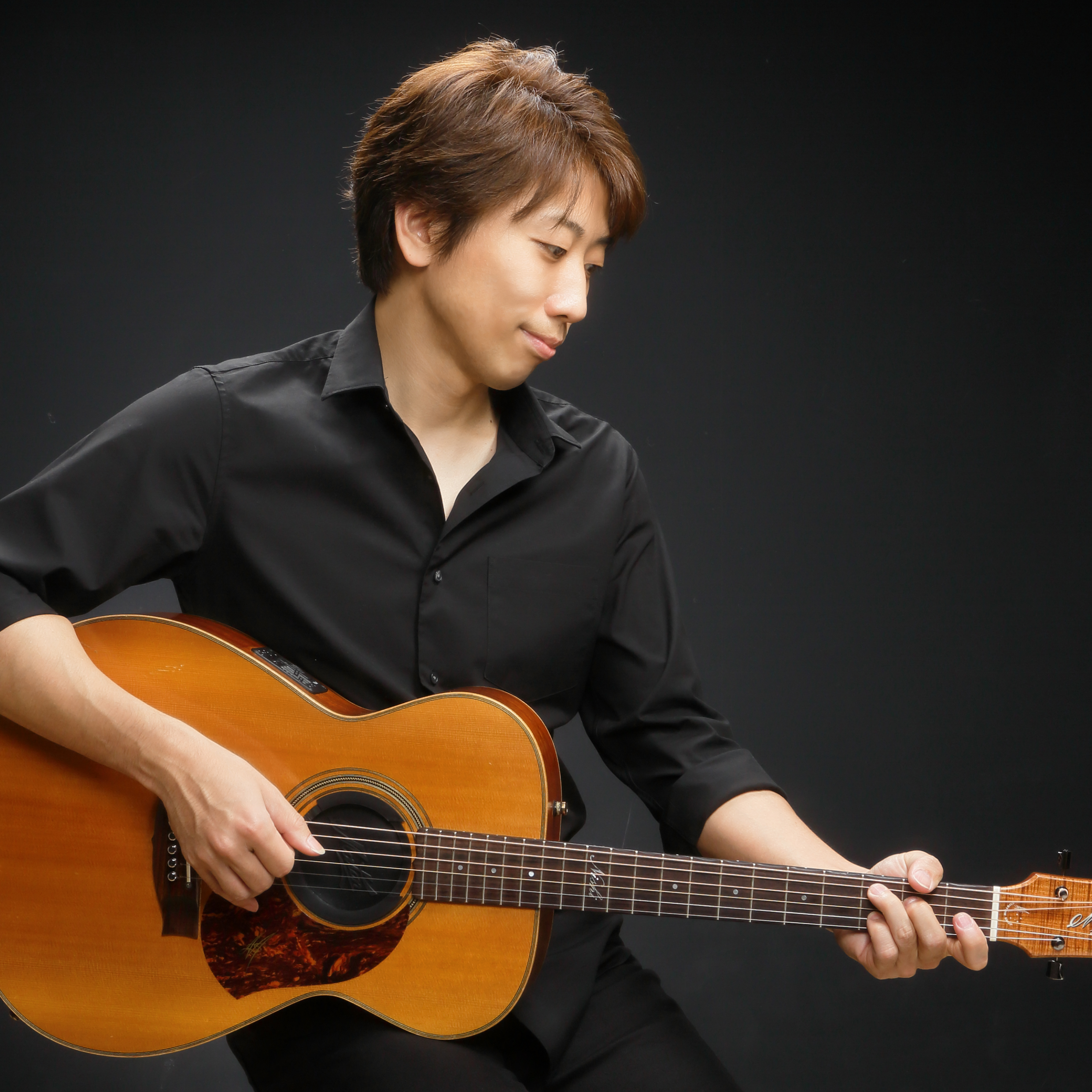 Maton Guitars Demonstration!