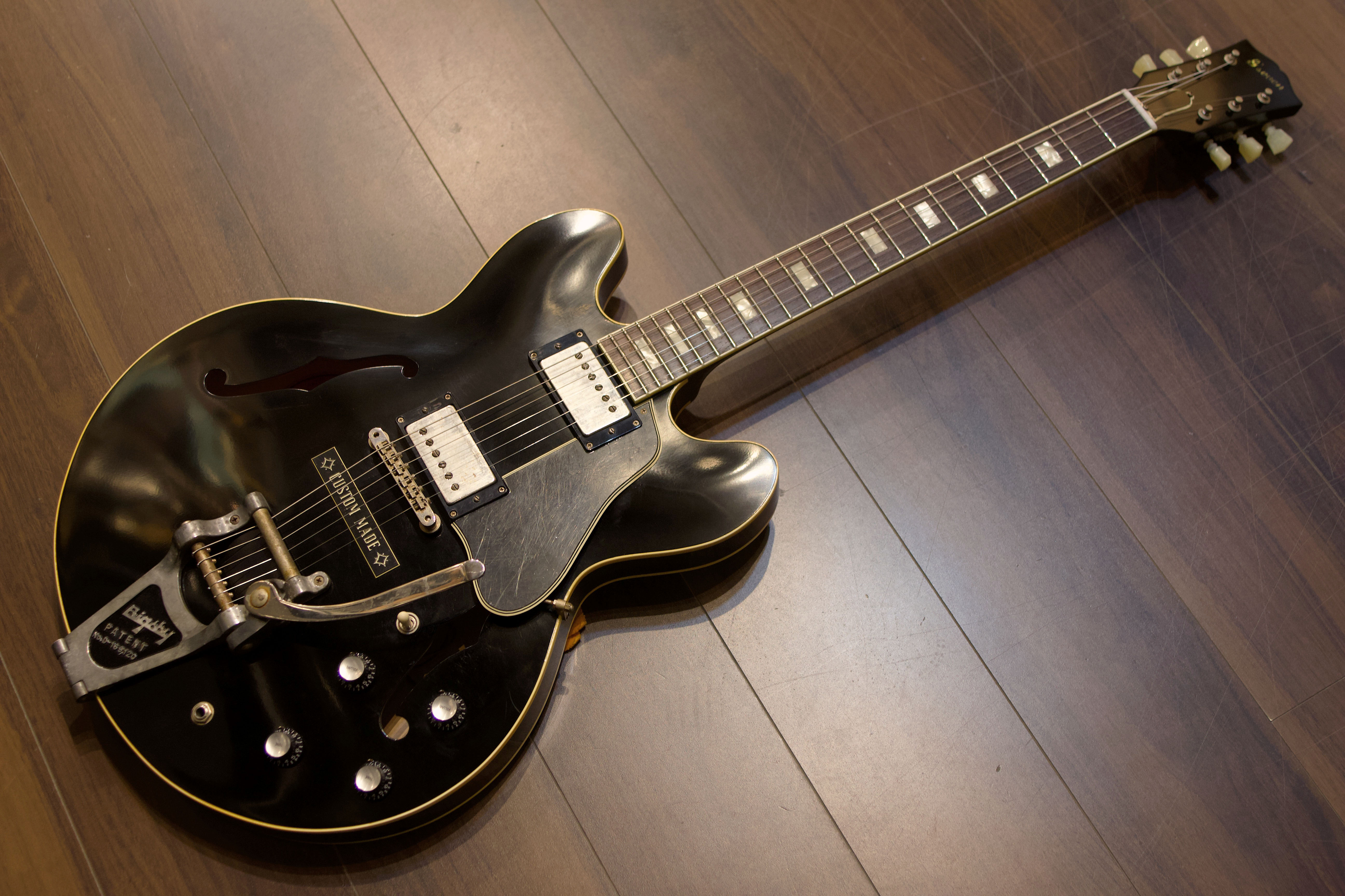 g7 Special g7-335/MH w/Bigsby B7 "Black Beauty"