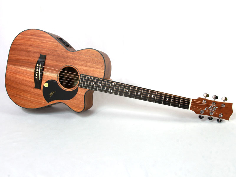 Maton Guitars EBW808C